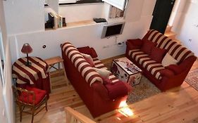 Bairro Alto House, By Timecooler